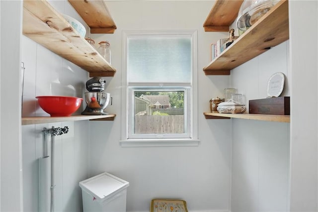 8146 Craig St, Overland Park, KS 66204 - view of pantry