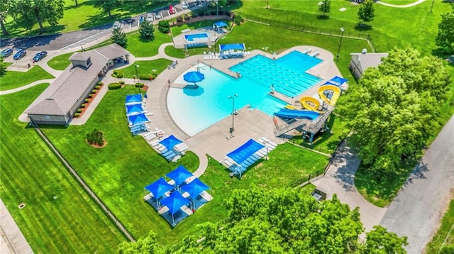 1401 Osage St, Leavenworth, KS 66048 - drone / aerial view of a pool area