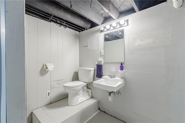 12600 Brooklyn St, Kansas City, MO 64146 - bathroom with toilet and a sink