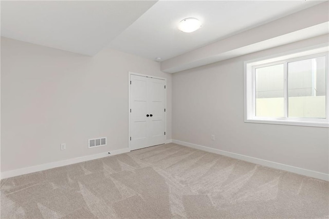 31501 W 86th Ct, De Soto, KS 66018 - unfurnished room featuring light colored carpet and baseboards