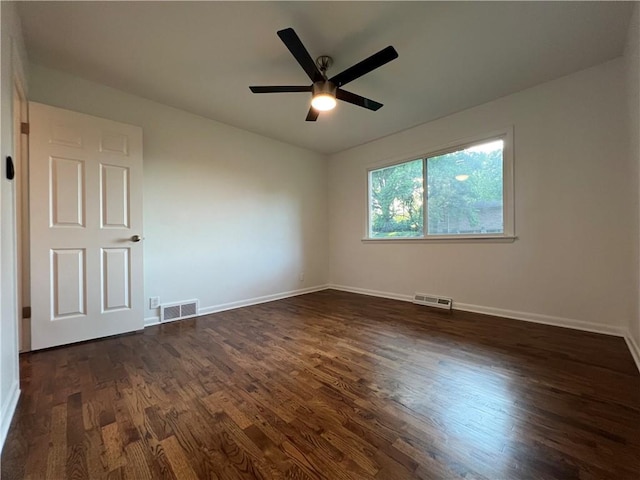 4215 Summit St, Leavenworth, KS 66048 - empty room with dark wood-style flooring and a ceiling fan