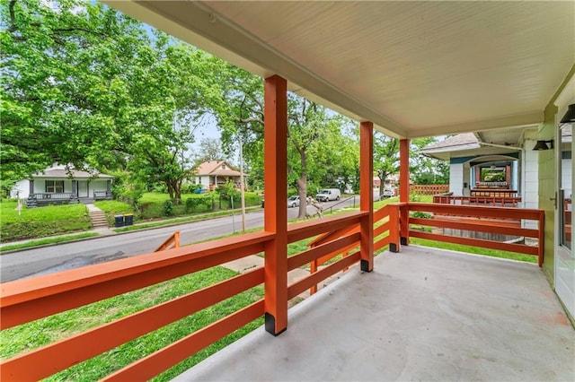 2717 Bales Ave, Kansas City, MO 64128 - view of covered porch