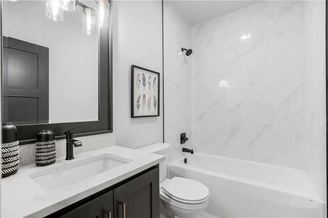 15285 W 162nd St, Olathe, KS 66062 - full bath featuring vanity and bathing tub / shower combination