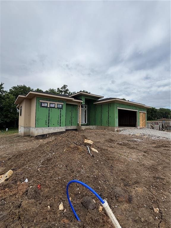 15285 W 162nd St, Olathe, KS 66062 - property in mid-construction with a garage