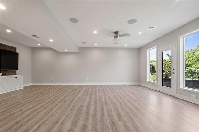 4529 Lakecrest Dr, Shawnee, KS 66218 - unfurnished living room featuring light wood-style floors, recessed lighting, and a ceiling fan