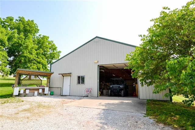 22920 Feaster Branch Rd, Warsaw, MO 64355 - detached garage featuring driveway