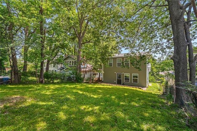 5016 Lydia Ave, Kansas City, MO 64110 - view of yard