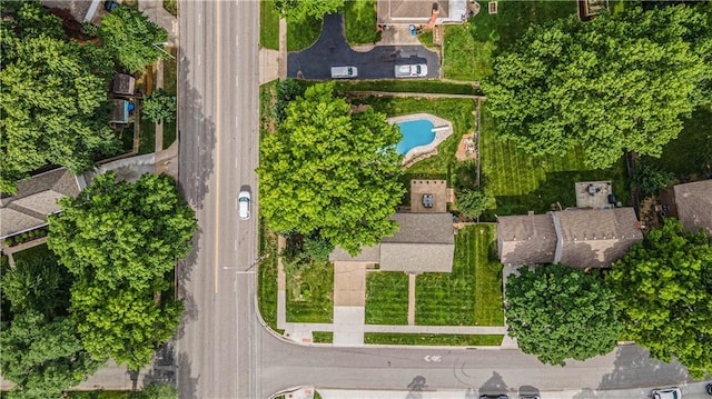 9412 Delmar St, Prairie Village, KS 66207 - aerial view of a pool area