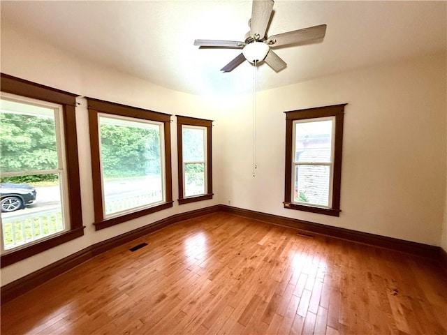 1925 Sacramento St, Saint Joseph, MO 64507 - photo 9