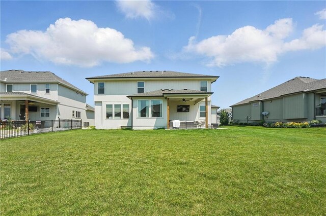 16555 S Lichtenauer Dr, Olathe, KS 66062 - rear view of property featuring ceiling fan and a patio area