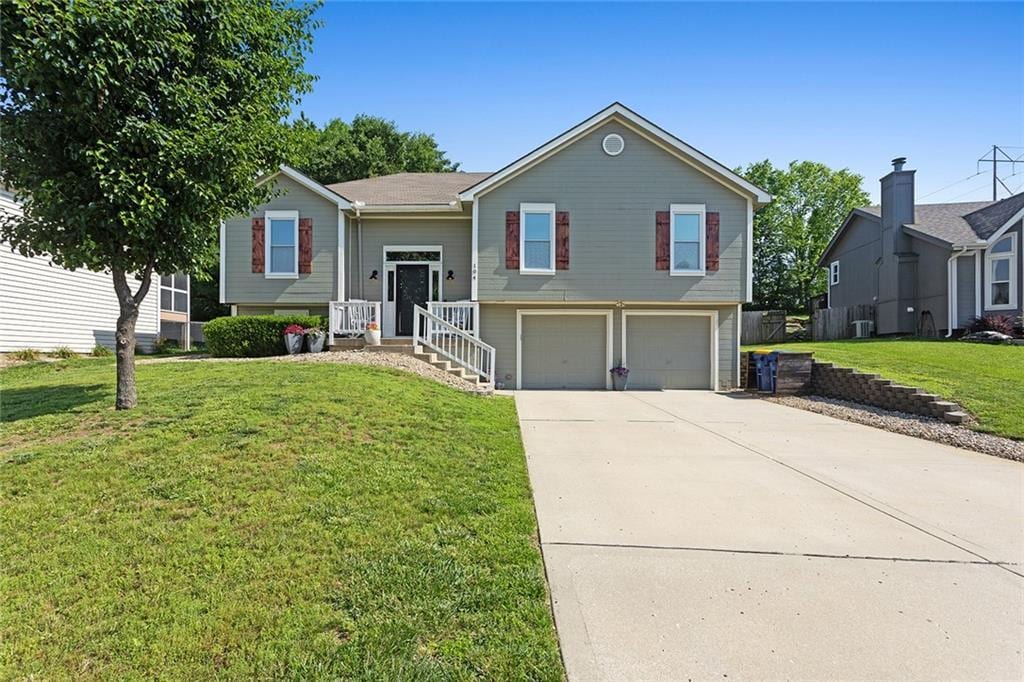 104 Betsy Ct, Smithville, MO 64089 - photo 1