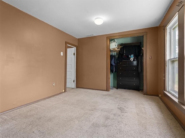 2605 S 15th St, Saint Joseph, MO 64503 - unfurnished room with light colored carpet