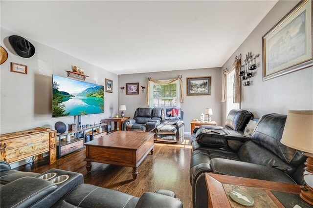 6212 E 109th Ter, Kansas City, MO 64134 - living room with wood finished floors