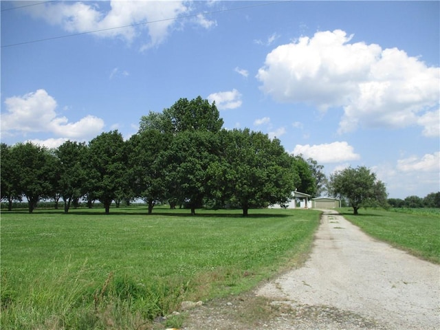 1834 N High School Ave, Columbus, KS 66725 - photo 2
