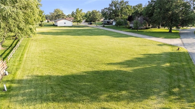 69 Lynnewood Ln, Garnett, KS 66032 - photo 2