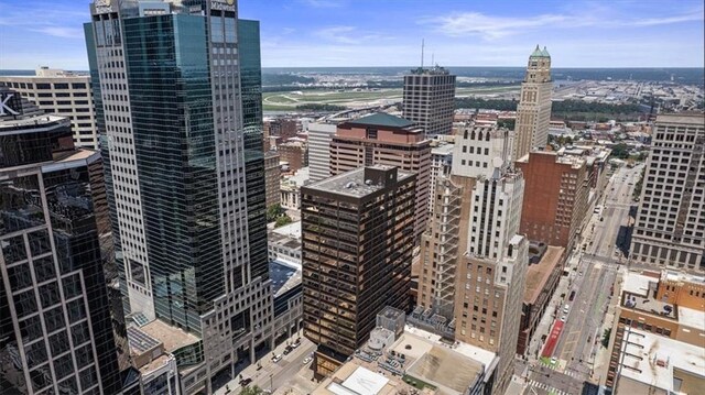 1101 Walnut St Unit 2004, Kansas City, MO 64106 - photo 52