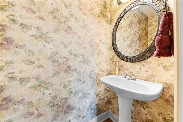 15723 W 61st Ter, Shawnee, KS 66217 - bathroom with baseboards and wallpapered walls