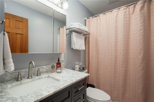315 Goodrich Dr, Warrensburg, MO 64093 - bathroom with vanity and curtained shower