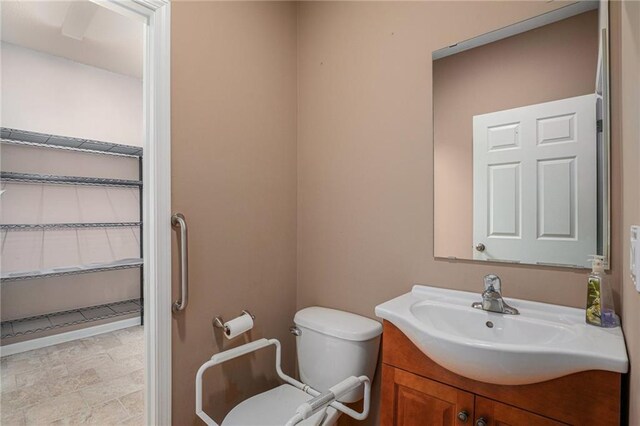 5913 Blue Hills Rd, Kansas City, MO 64110 - photo 18