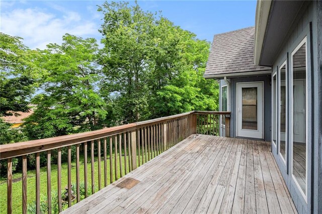 5913 Blue Hills Rd, Kansas City, MO 64110 - photo 36