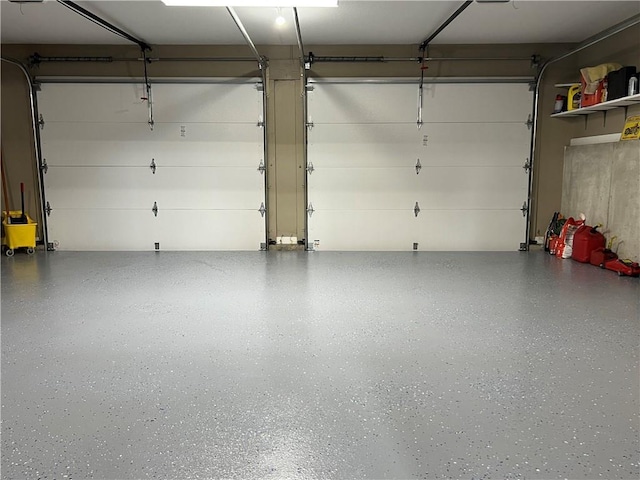 938 S 17th St, Leavenworth, KS 66048 - view of garage