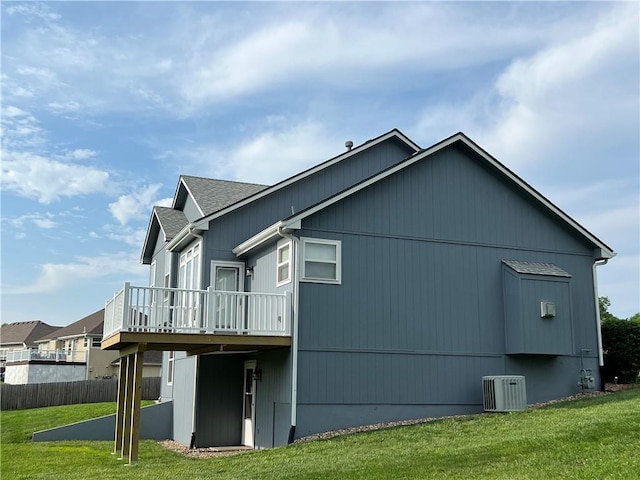 938 S 17th St, Leavenworth, KS 66048 - rear view of house featuring a wooden deck