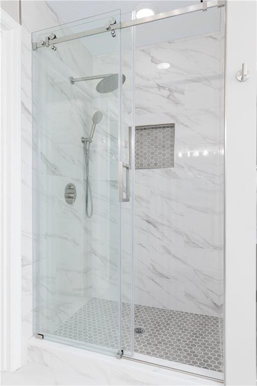 14600 Reinhardt Ln, Leawood, KS 66224 - full bath featuring a marble finish shower