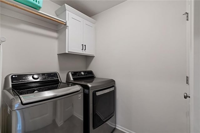 24840 W 178th Ct, Gardner, KS 66030 - laundry area with separate washer and dryer and cabinet space