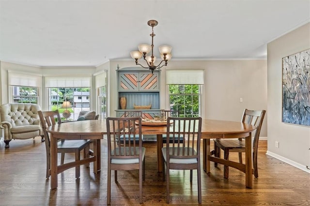 3514 W 47th Pl, Roeland Park, KS 66205 - dining area with a chandelier, crown molding, and wood finished floors