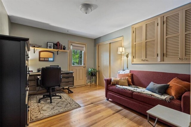 3514 W 47th Pl, Roeland Park, KS 66205 - office featuring light wood-style flooring