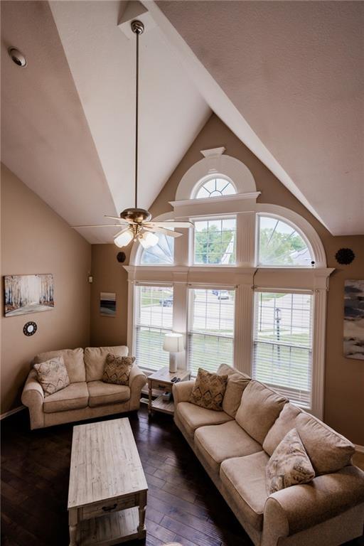 3403 Waterford Ct, Saint Joseph, MO 64506 - photo 12