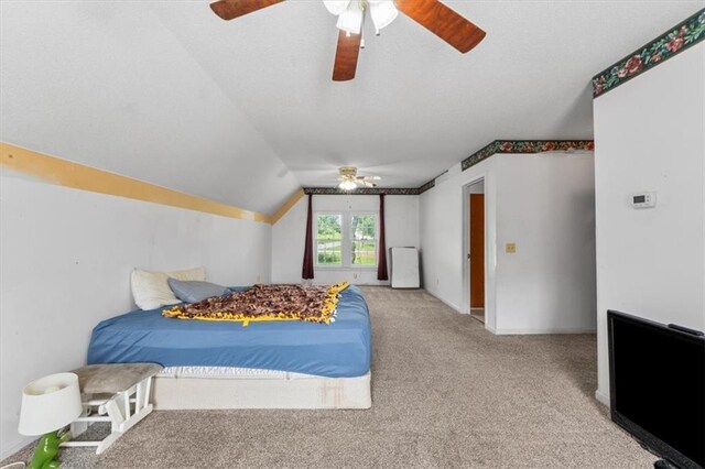 402 Fifth St, Smithville, MO 64089 - carpeted bedroom with ceiling fan