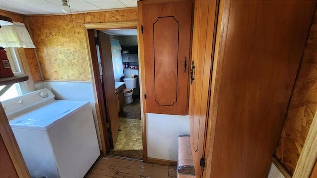 304 N Mckinley St, Weir, KS 66781 - laundry area featuring washer / dryer
