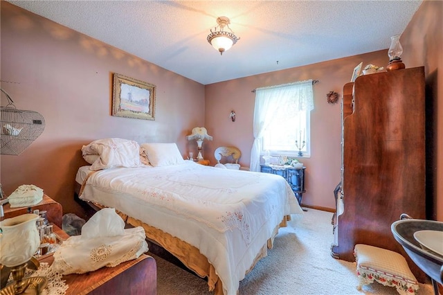 1924 E Sleepy Hollow Dr, Olathe, KS 66062 - carpeted bedroom featuring baseboards
