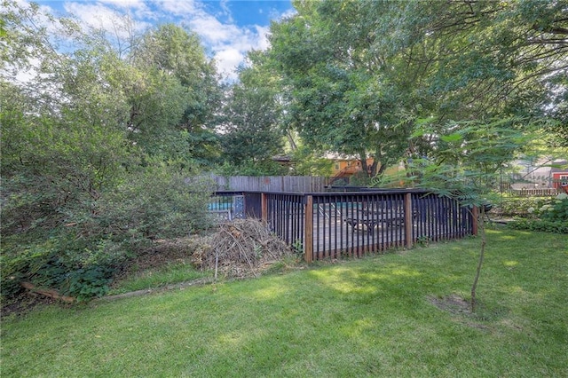 1924 E Sleepy Hollow Dr, Olathe, KS 66062 - view of yard