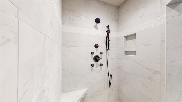 22902 S Ridgeview Dr, Peculiar, MO 64078 - full bath featuring a tile shower