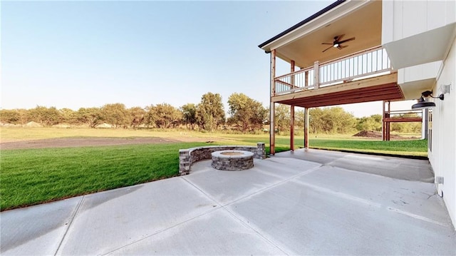 22902 S Ridgeview Dr, Peculiar, MO 64078 - view of patio / terrace with an outdoor fire pit and ceiling fan