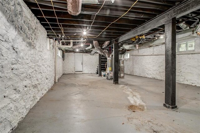 4600 Chestnut Ave, Kansas City, MO 64130 - below grade area featuring gas water heater