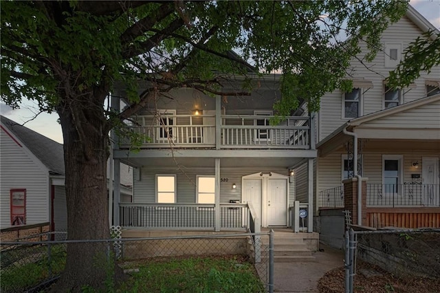 520 Sandusky Ave, Kansas City, KS 66101 - multi unit property featuring covered porch and a balcony