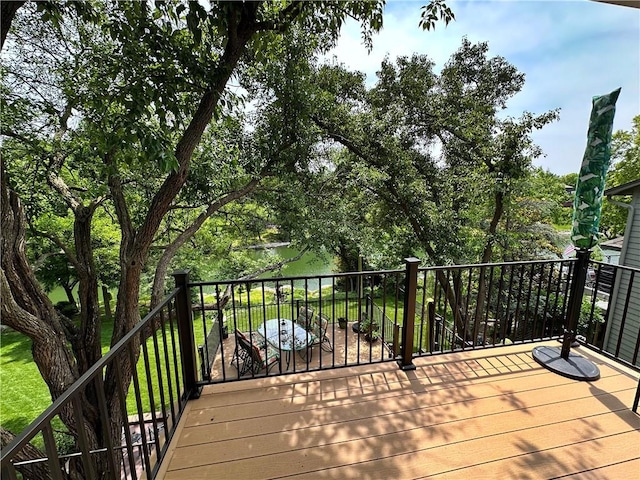 4117 NE Edgewater Ct, Lees Summit, MO 64064 - view of deck