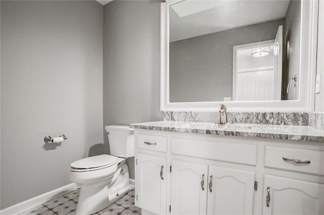 12321 W 105th Ter, Overland Park, KS 66215 - half bath featuring baseboards and vanity