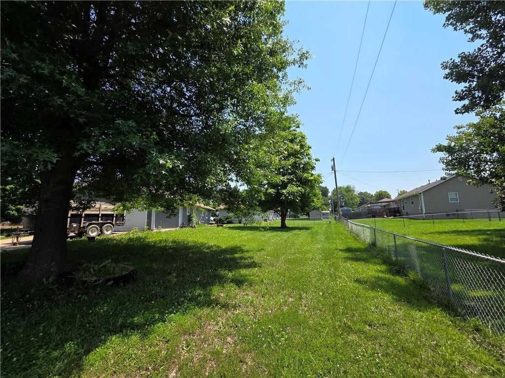 403 Ann Ave, Harrisonville, MO 64701 - photo 2