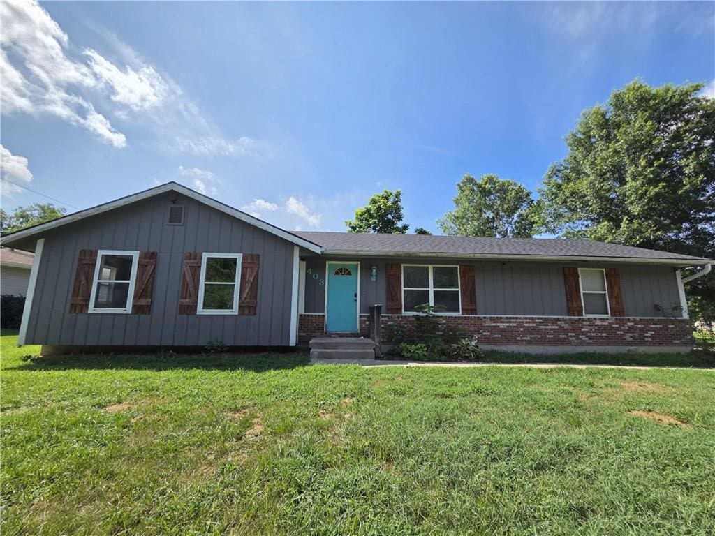 403 Ann Ave, Harrisonville, MO 64701 - photo 1