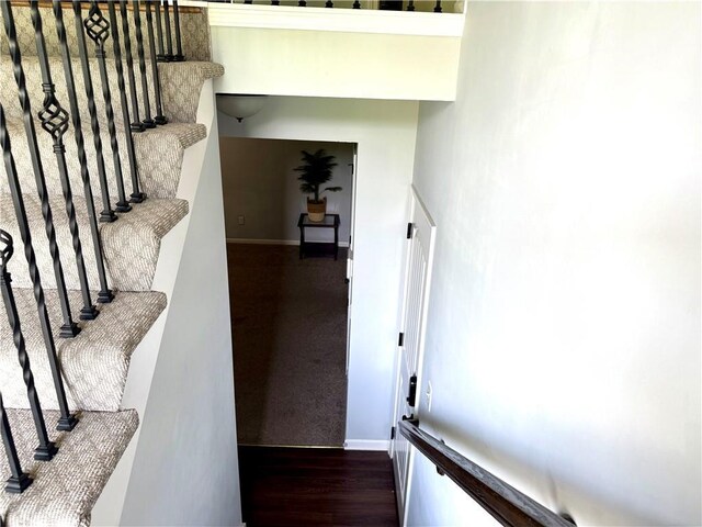 11224 Cernech Rd, Kansas City, KS 66109 - photo 5