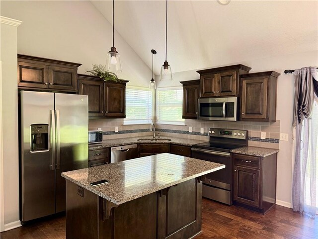 11224 Cernech Rd, Kansas City, KS 66109 - photo 7