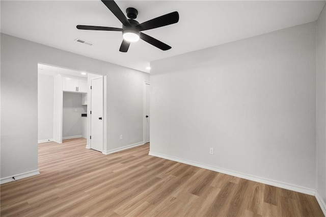 508 N Lincoln St, Olathe, KS 66061 - unfurnished room with light wood-type flooring, a ceiling fan, and recessed lighting