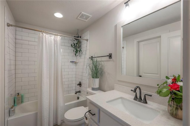 12605 W 169th St, Overland Park, KS 66221 - bathroom with vanity, shower / tub combo, and recessed lighting
