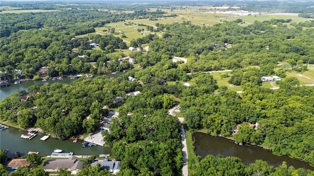 321 W Sugarlake Dr, Mound City, KS 66056 - aerial view of property's location featuring a large body of water