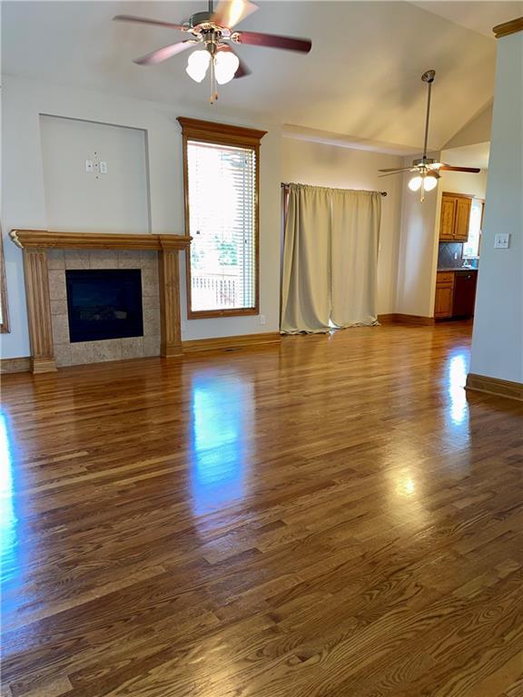 4936 Parkway Dr, Leavenworth, KS 66048 - photo 4