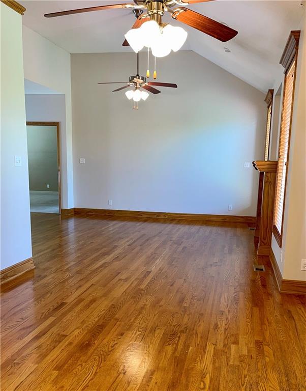 4936 Parkway Dr, Leavenworth, KS 66048 - photo 5